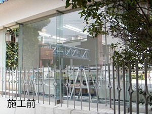 ミラー目隠しフィルム アンバー35 施工前